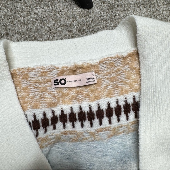 Cardigan - Picture 2 of 3